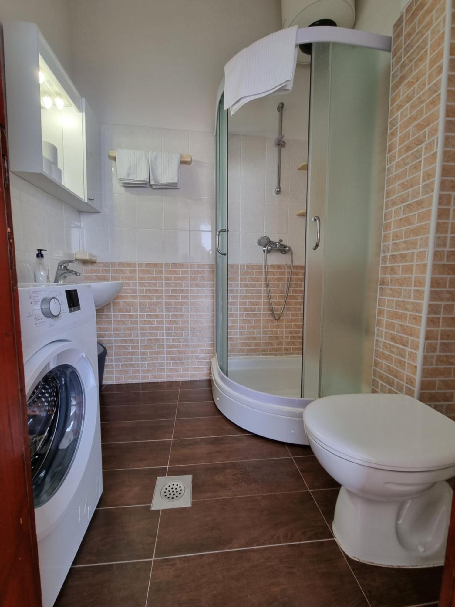 Apartmani Apollo - Drasnice Bilik gambar